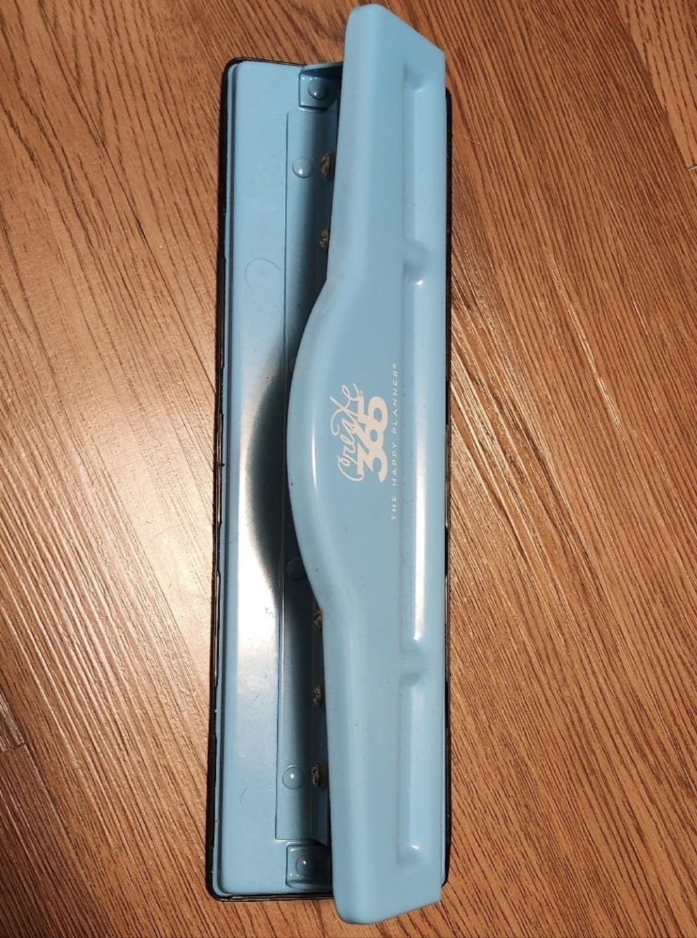Happy planner 9 hole punch